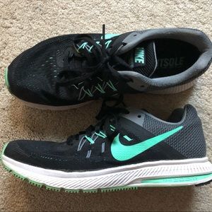Nike zoom winflo2(US7)